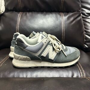 Women’s New Balance 574